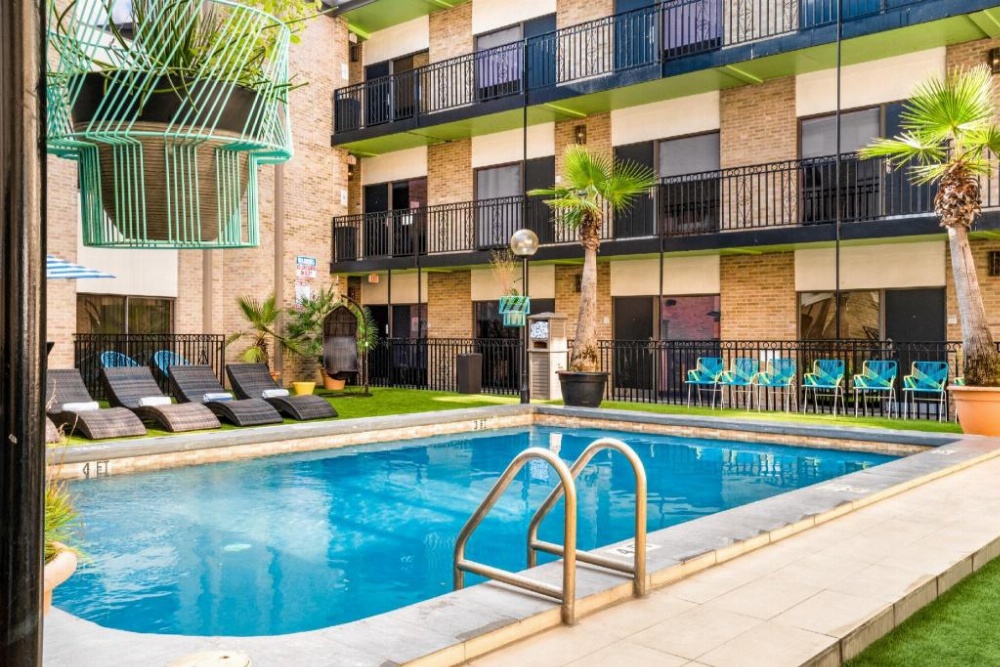 Riverwalk Plaza Hotel And Suites Image 14